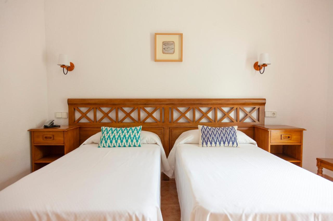 אס פוחולס Hotel Roca Plana מראה חיצוני תמונה