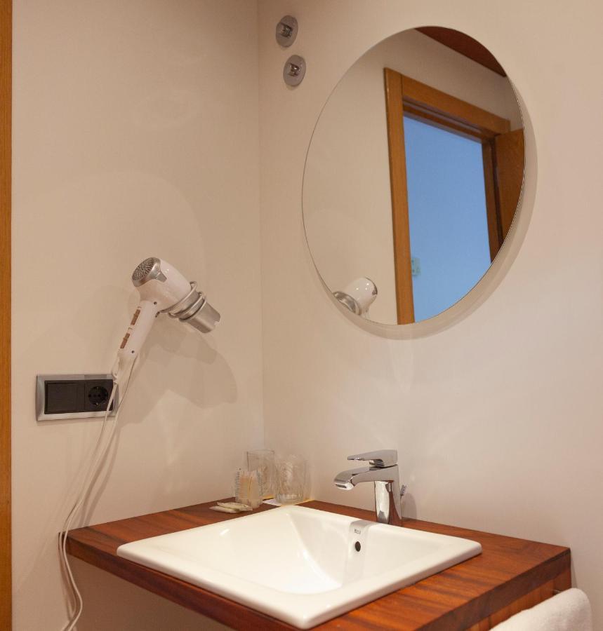 אס פוחולס Hotel Roca Plana מראה חיצוני תמונה