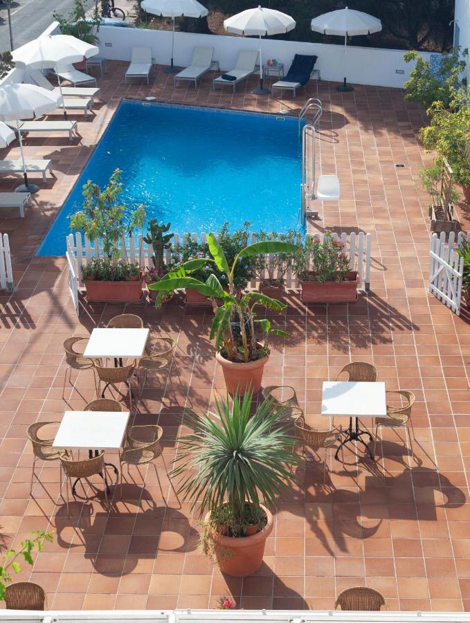 אס פוחולס Hotel Roca Plana מראה חיצוני תמונה